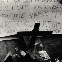 3. Pamätný nápis v Bratislave obetiam vpádu vojsk Varšavskej zmluvy do Československa 21. augusta 1968.
