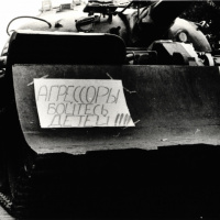 8. Protestné nápisy na sovietskych tankoch v uliciach Bratislavy po vpáde vojsk Varšavskej zmluvy do Československa 21. augusta 1968.